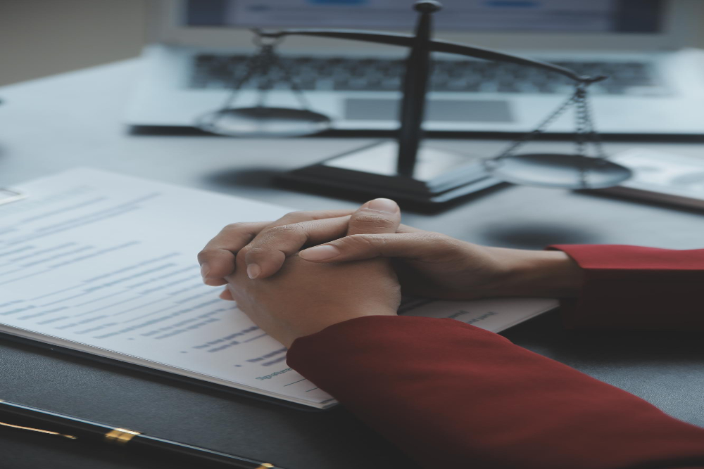 <span style="color: #6e1c15; background-color: #f9e8e6; padding: 4px 8px; border-radius: 4px; font-weight: bold;">Caso 2:  Resolución